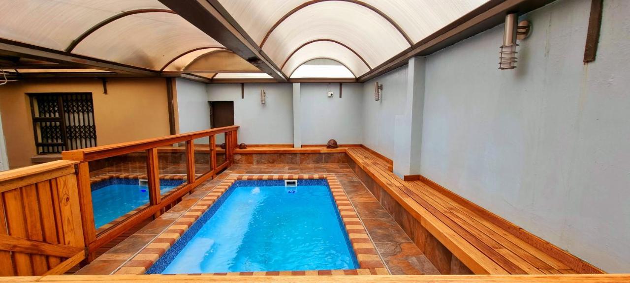 Asda Guesthouse Mogwase Esterno foto