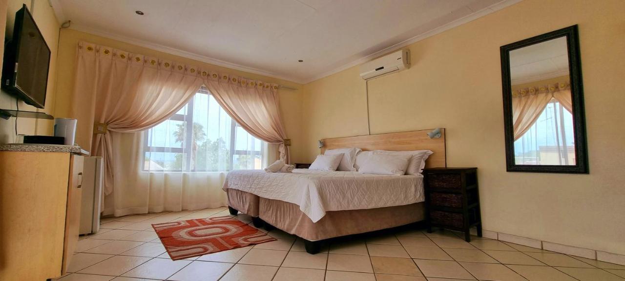 Asda Guesthouse Mogwase Esterno foto