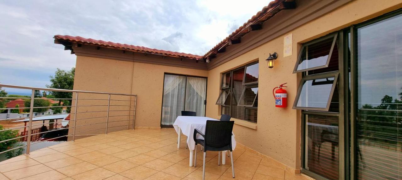 Asda Guesthouse Mogwase Esterno foto