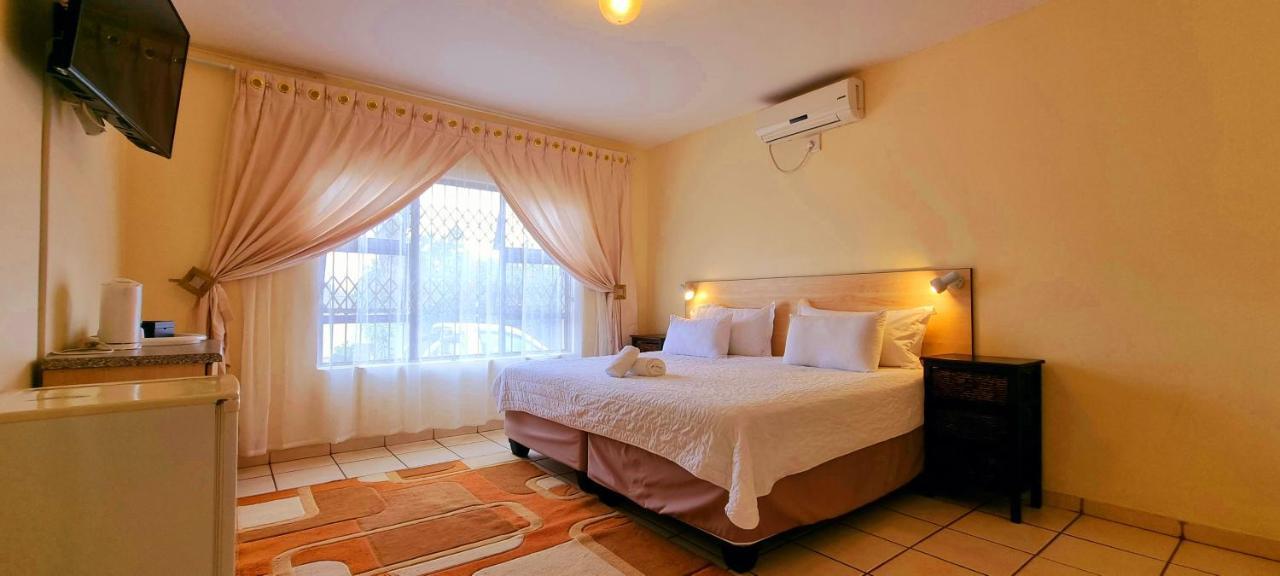 Asda Guesthouse Mogwase Esterno foto
